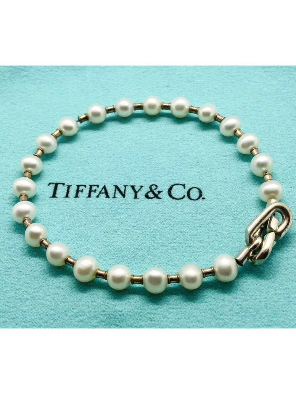 Tiffany & Co Sterling Silver Hardwear Pearl Bracelet 7.75"